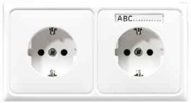 JUNG CD523NAWW Kabel-Kanal-Schuko-Steckdose 3-fach NA