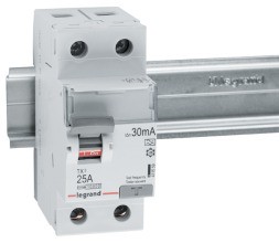 LEGRAND A, für Wechsel- und pulsierende Gleichfehlerströme. Nach VDE 0664-10, EN 61008-1, unverzöger