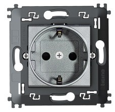 BTICINO NT4141MA Steckdose + Tragring SL TECH