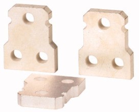 EATON enthält Teile für eine Schalterseite oben oder unten für 3- bzw. 4-polige Schalter. Für M10 Sc